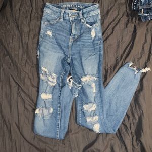 American eagle ripped skinny jeans